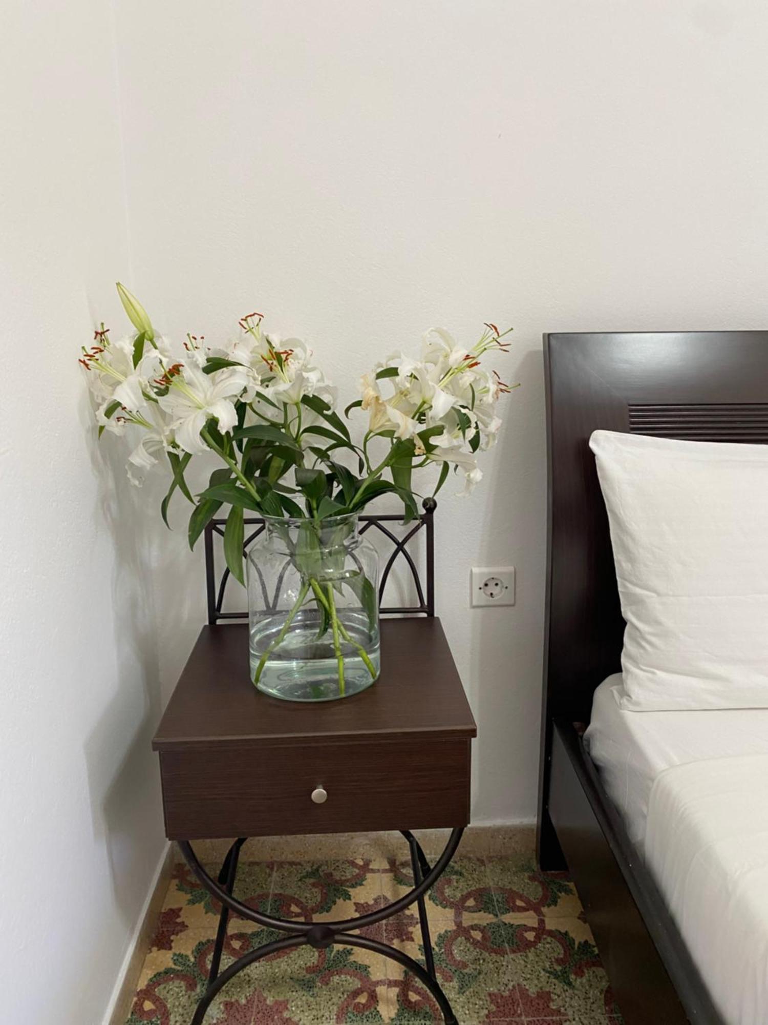 Douskos Uptown Living Hotel Hidra Exterior foto
